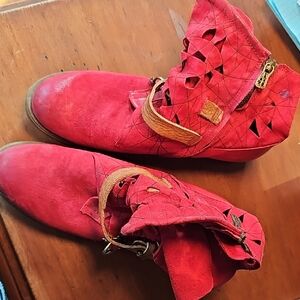 AS98 Red Boots Size 41